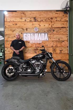 HARLEY-DAVIDSON SOFTAIL BREAKOUT 114 HARLEY-DAVIDSON SOFTAIL BREAKOUT 114